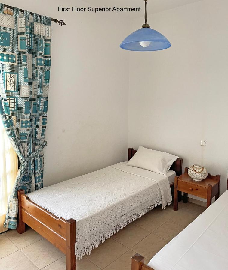 Ocean Village Apartments อาเยีย เปลาเยีย ภายนอก รูปภาพ
